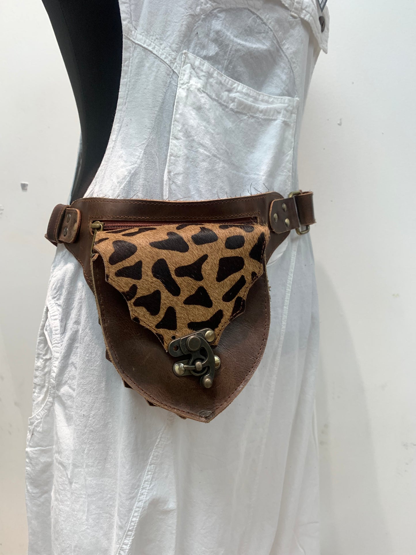 UNISEX GENUINE LEATHER BUM BAGS #BB337