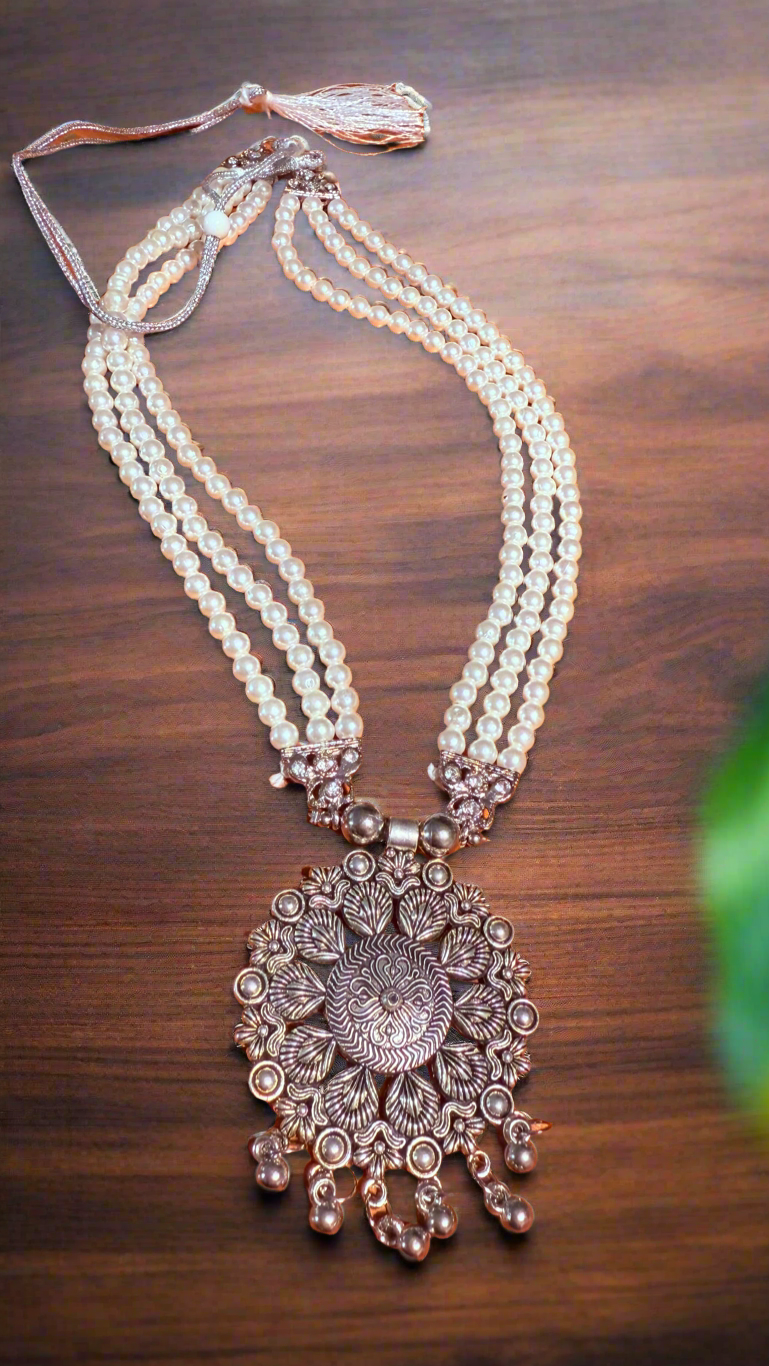 BOHEMIAN STYLE HANDCRAFTED WHITE BEADS NECKLACE #NECK33