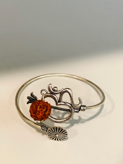 BOHEMIAN STYLE HANDCRAFTED RUDRAKSH AND BEADS BRACELET # 508025