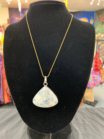 BOHEMIAN STYLE HANDCRAFTED NATURAL STONE PENDANT #1186